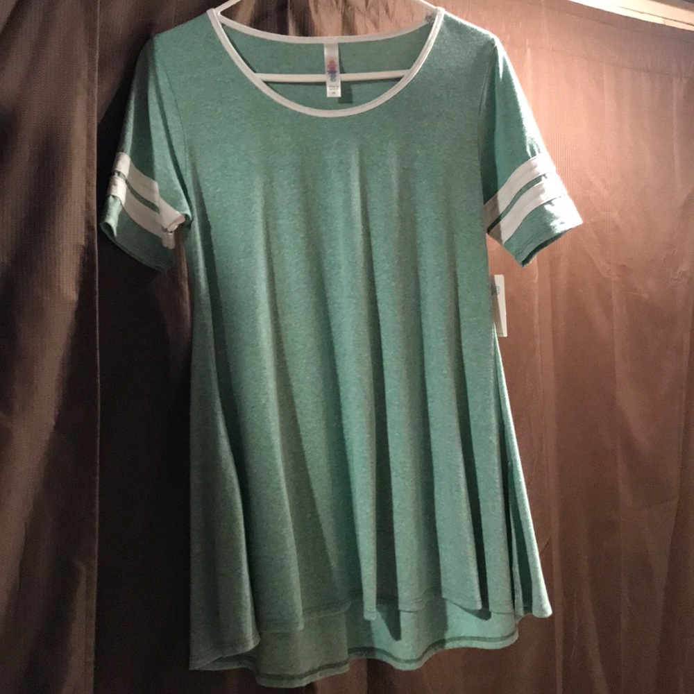 LuLaRoe Heathered Perfect T